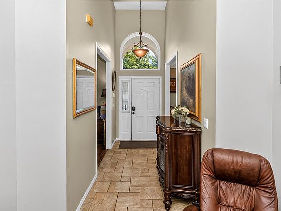 3rd image of 1907 WESTBOURNE DRIVE