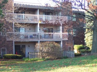 709 Fieldstone Ct #9, Holland, MI 49423