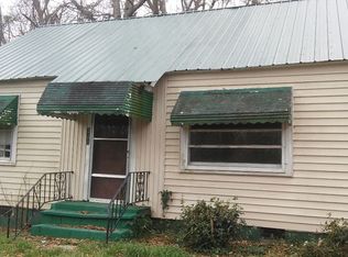 111 Spring St, Laurens, SC 29360