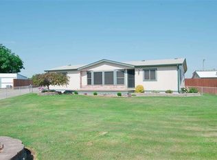 28 Reinken Blvd, Burbank, WA 99323