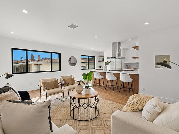 4th image of 3354 32nd St APT 6