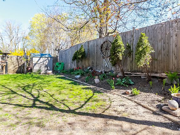 5th image of 121 Mulcaster St