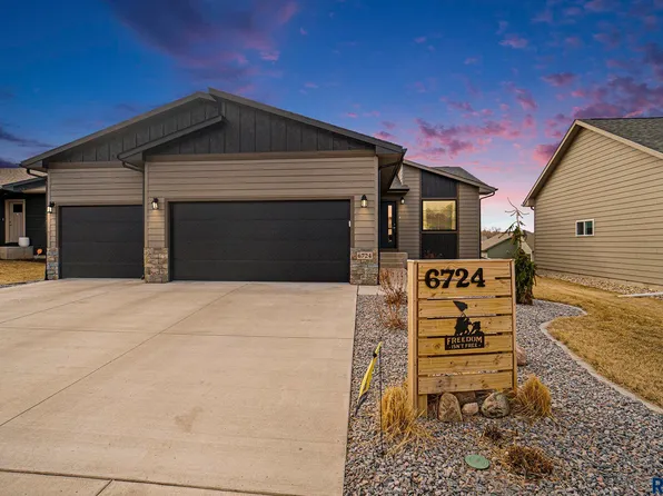 6724 W Viola Ct, Sioux Falls, SD 57107