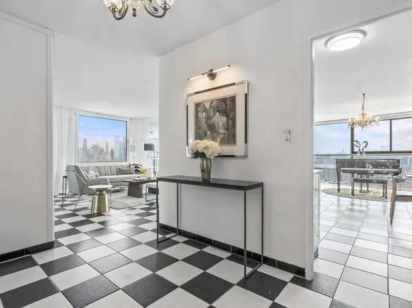 380 Mountain Road image 1 of 42