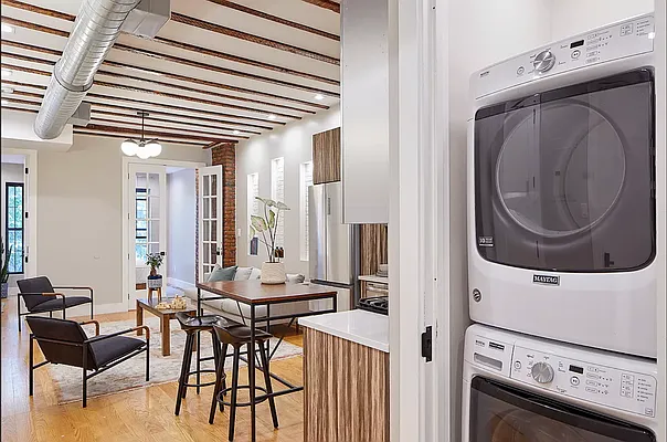 Rented by Nolita Group | media 12