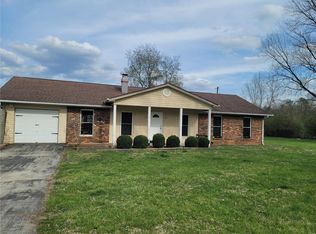 5207 Miller Ln, Catawissa, MO 63015