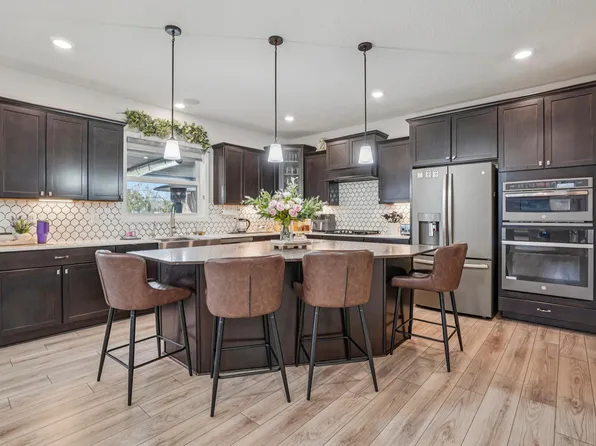5928 Pinnacle Cir NE, Prior Lake, MN 55372