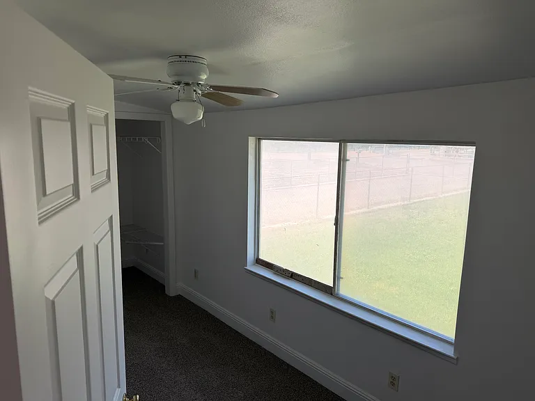 4390 S Walnut Ave — Photo 5