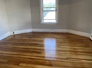 192 University Ave #3, Lowell, MA 01854