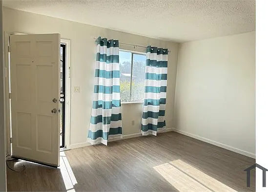1 bed, 550 sqft, $1,095 — Photo 2