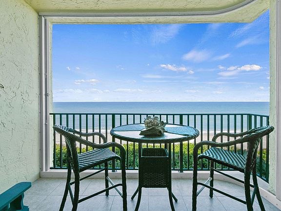 4th image of 7400 S Ocean Drive #403