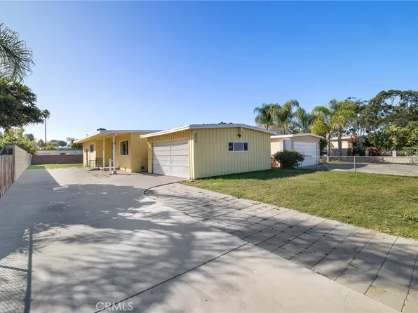 676 E Scott St, Port Hueneme, CA 93041