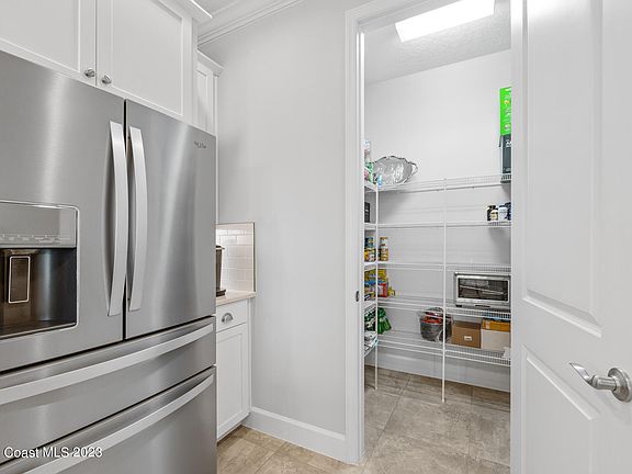 5th image of 7685 Wyndham Dr