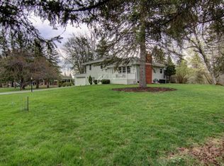 7136 Utica Ln, Chanhassen, MN 55317