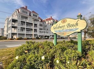 233 Beach Rd #A13, Salisbury, MA 01952