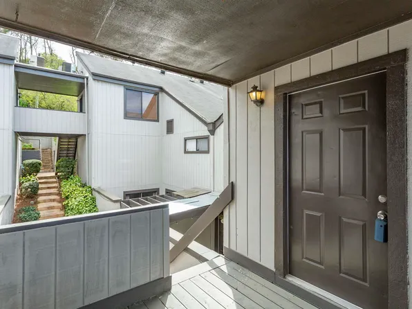 3350 Altamont Rd #D-17, Birmingham, AL 35205