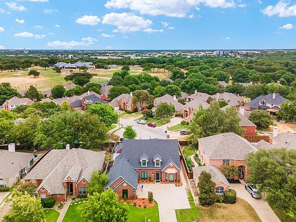 3rd image of 2631 Valley Creek Trl