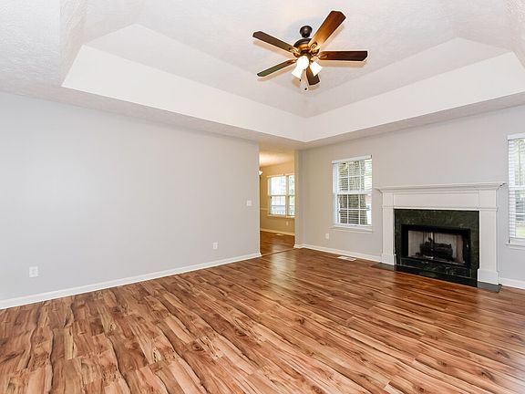 4th image of 209 Priest View Dr