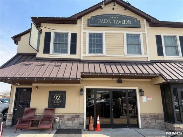 250 Park Ave, East Rutherford, NJ