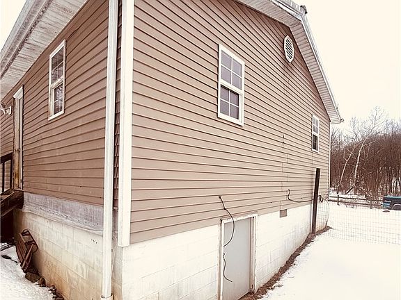 2nd image of 18371 Sugartree Rd