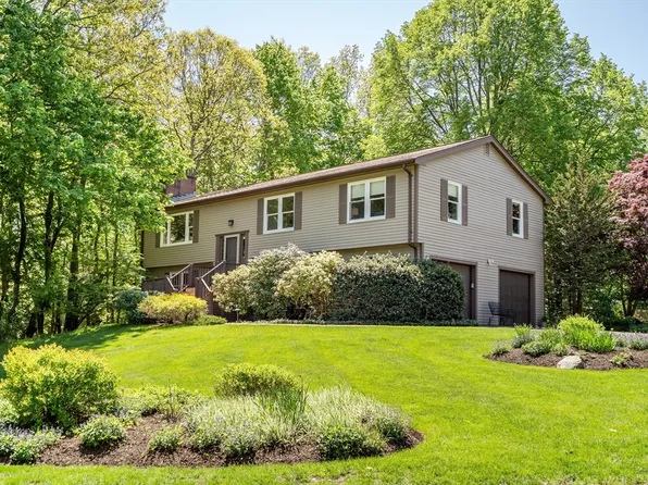 7 Jean Rd, Lexington, MA 02421