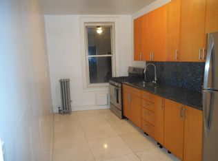 7206 69th St #4, Ridgewood, NY 11385