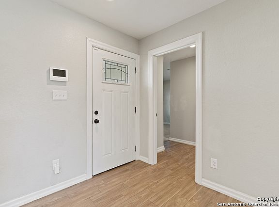 4th image of 5719 Elk Lake Dr