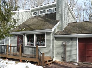1698 Stag Run, Pocono Lake, PA