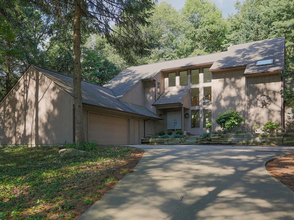 6862 Windsong Way-101