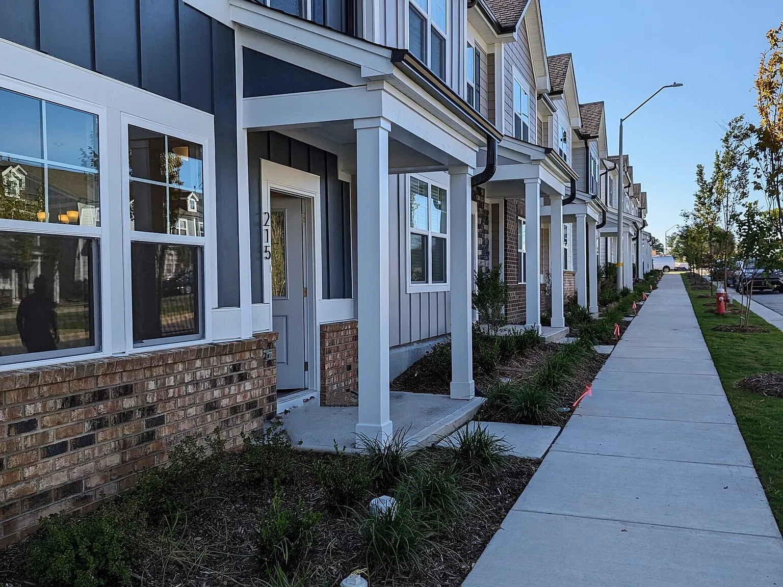 Spacious 3 BR / 2.5 BA Townhouse in Downtown Fuquay-Varina — Photo 3