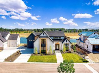 6344 Salmon Falls Ln, Star, ID 83669