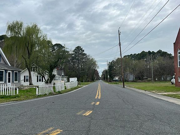 5th image of 26613 Main Street Ext