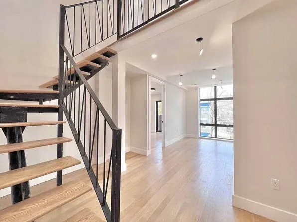 48 Bleecker Street image 1 of 8