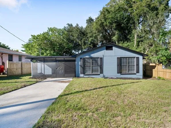 1518 CREST AVENUE, LEESBURG, FL 34748