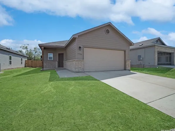 7706 Stud dr, Elmendorf, TX 78112
