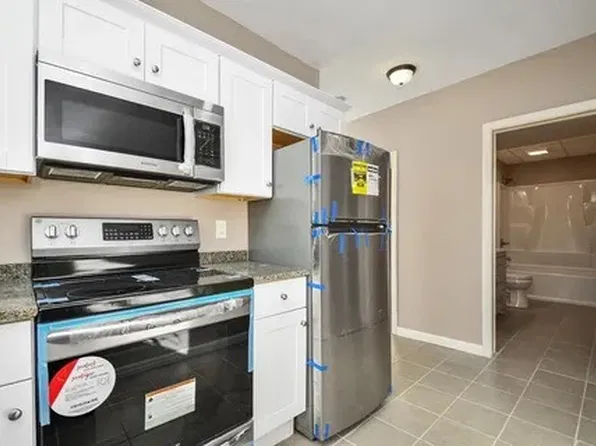 195 Fairmont Ave #2, Worcester, MA 01604