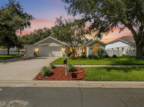 4607 Gentrice Dr, Valrico, FL 33596