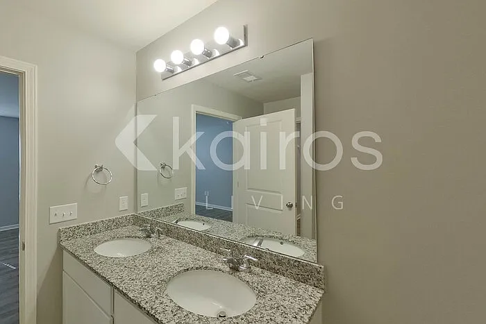 2509 Upland Cir SE — Photo 18