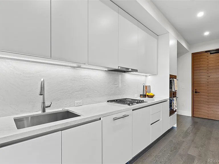 1901 Wazee St #310 — Photo 9