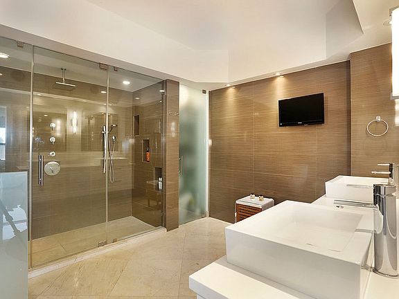 4th image of 1800 NE 114th St #9-PENTHOUSE