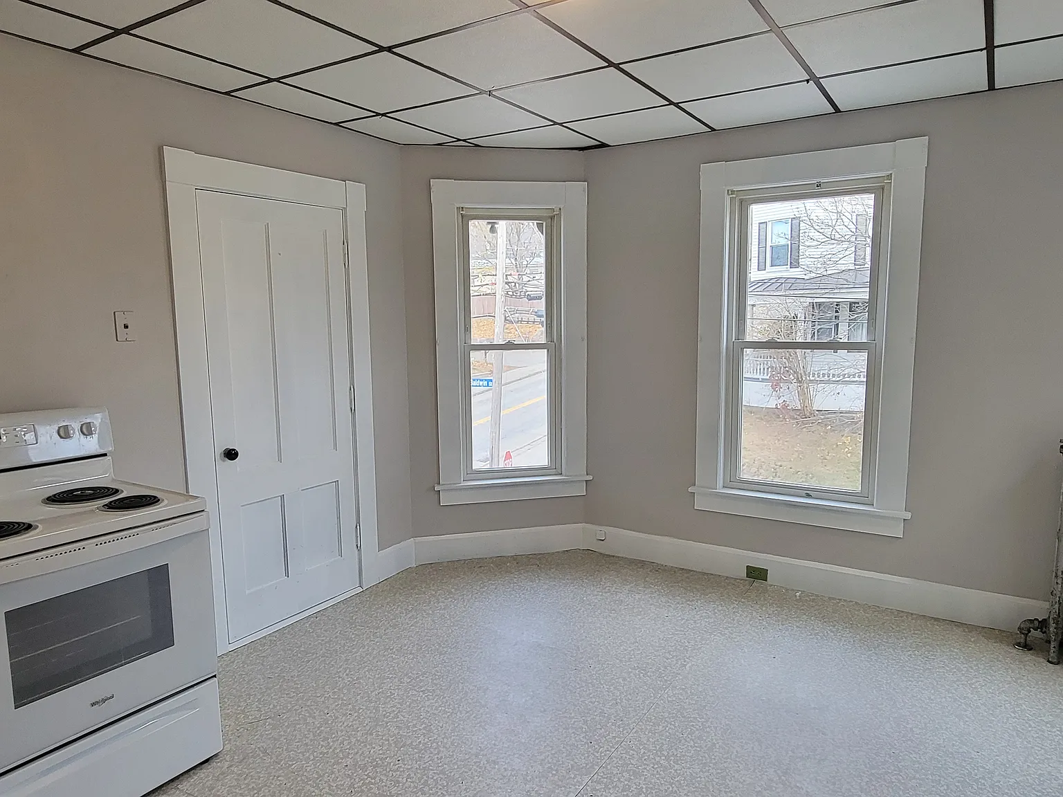 2 bed, 900 sqft, $1,750 — Photo 3