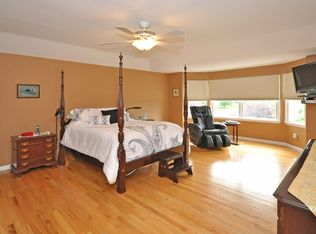 4 Cobble Stone Ct, Wayne, NJ 07470