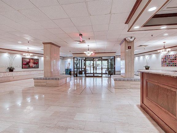 3rd image of 1800 Ocean Blvd APT 1511