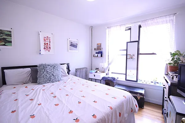 Rented by Dynamik Realty | media 16