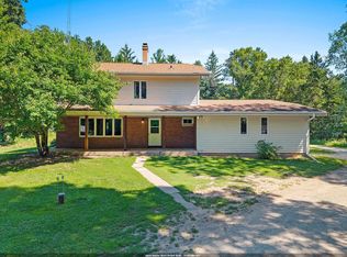W10463 Leskovec Ln, Crivitz, WI 54114