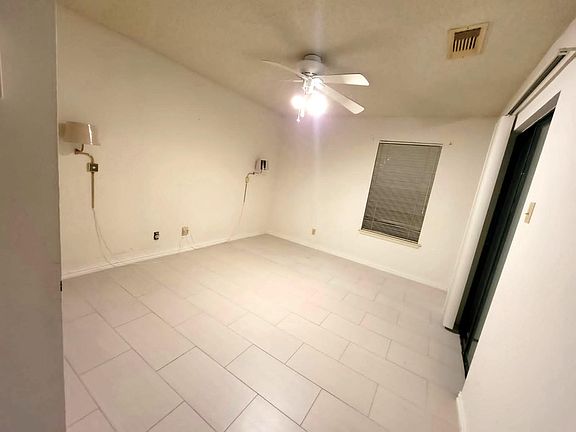 5th image of 4212 Medical Dr APT 504