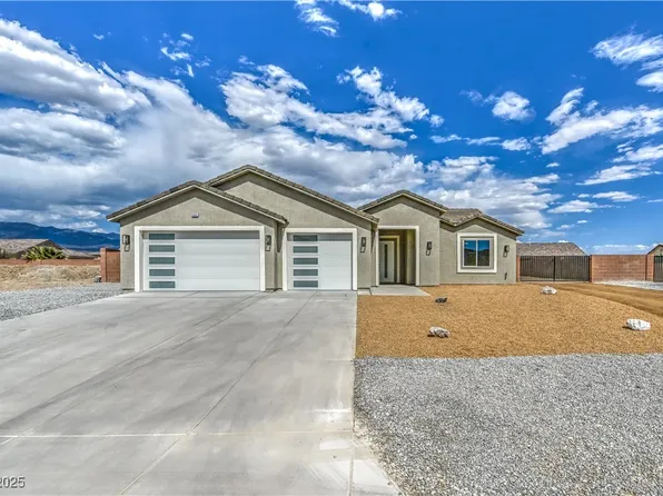 4801 Stoneham St, Pahrump, NV 89061