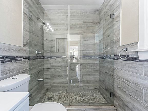 5th image of 18501 Clarkdale Ave #1