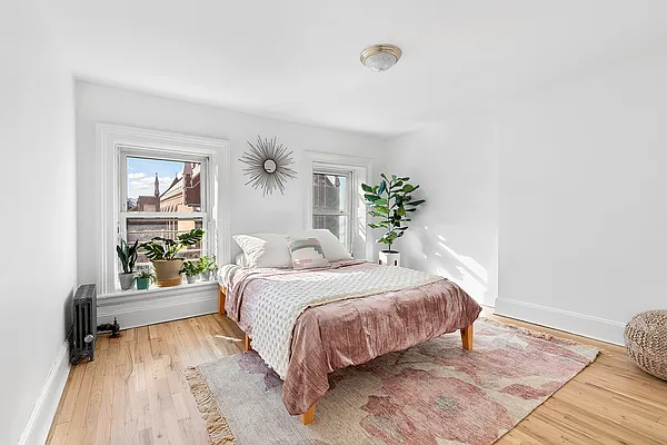 Sold by Compass | media 5