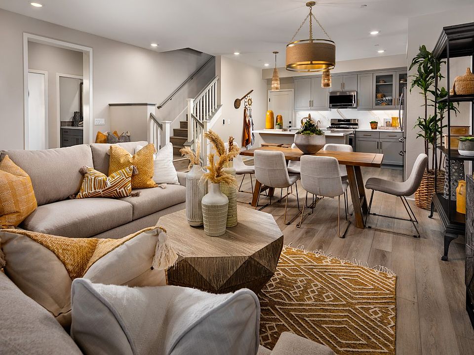 Great Room Dining Kitchen